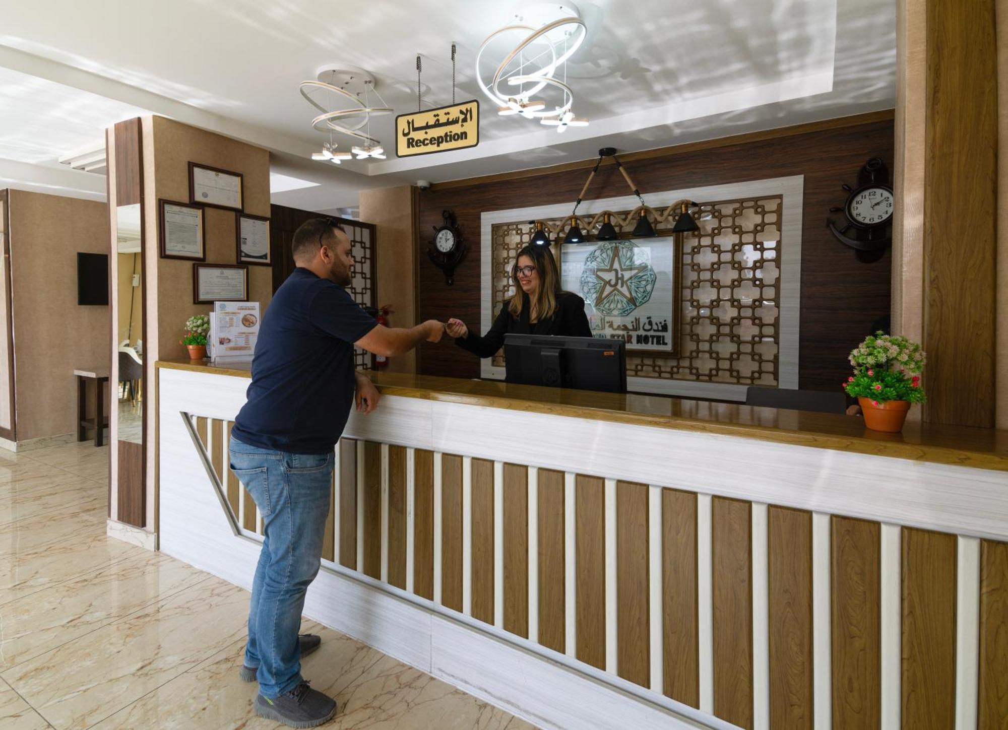 Diamond Star Hotel فندق النجمة الماسية as-Sib Exteriör bild